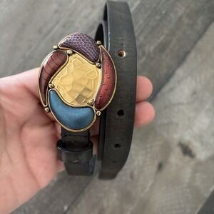 Chicos Size M Dark Leather Belt Multi-Colored Hammered Metal Buckle 1" skinny